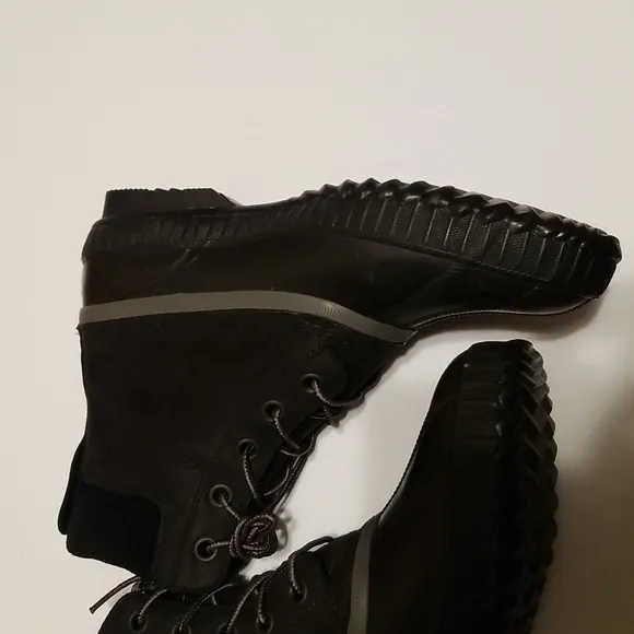 New without box Sorel Mens Cheyanne II Duck Boots sz 9 Winter Rain Leather