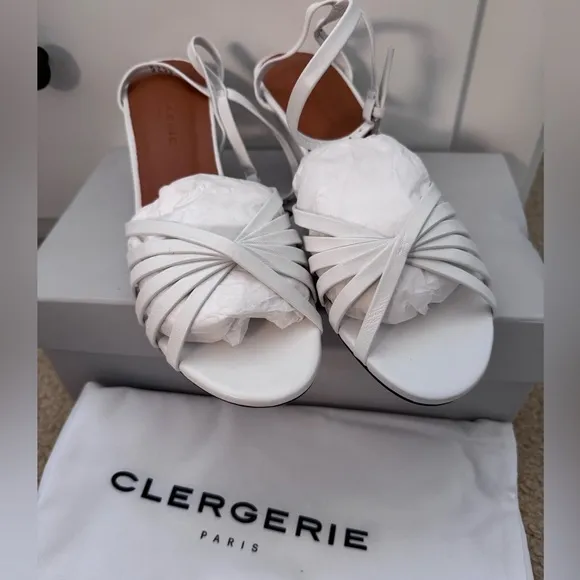 NEW‼️CLERGERIE Dita Leather Strappy Sandals Sz. 8 US/38 EU White