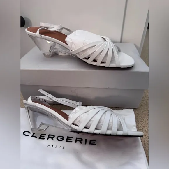 NEW‼️CLERGERIE Dita Leather Strappy Sandals Sz. 8 US/38 EU White