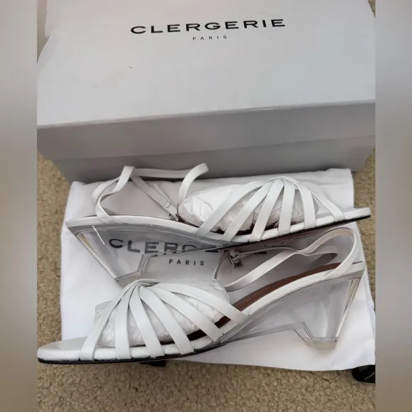 NEW‼️CLERGERIE Dita Leather Strappy Sandals Sz. 8 US/38 EU White