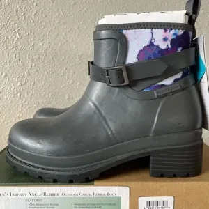 NIB Liberty Ankle Rubber Muck Boots Size 6