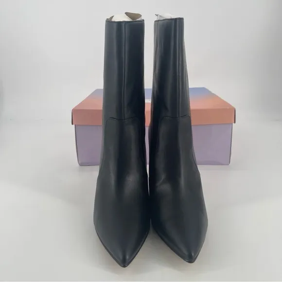 NIB | Lisa Vicky | Arthaul Black Pointed Toe Heeled Boots Size 9