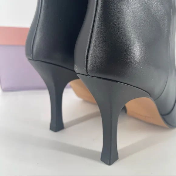 NIB | Lisa Vicky | Arthaul Black Pointed Toe Heeled Boots Size 9