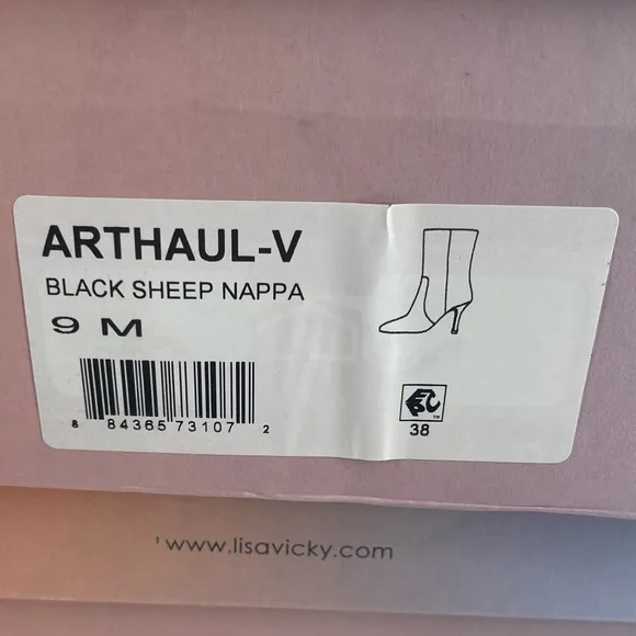 NIB | Lisa Vicky | Arthaul Black Pointed Toe Heeled Boots Size 9