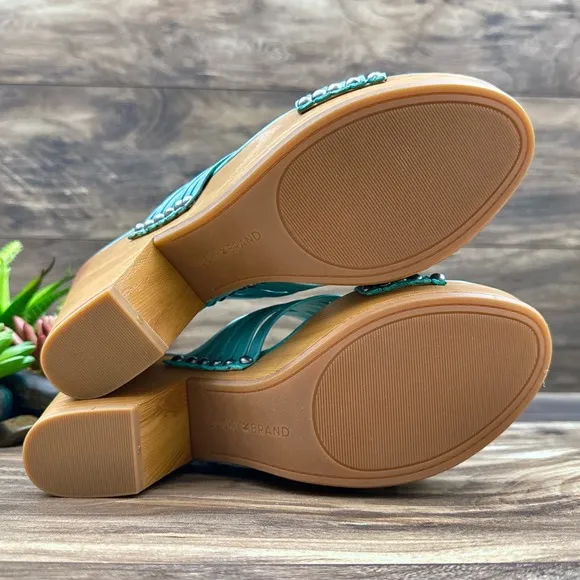 NIB Lucky Brand Tellimi 8.5M Platform Wedge Woven Leather Studded Sandals Blue