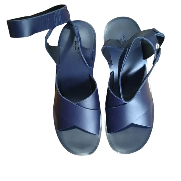 NIB Rag &amp; Bone Hester Navy Leather &amp; Wood Studded Platform Wedge Sandals size 9