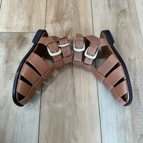 NIB  Sam Edelman Dawn Flat Sandals Saddle (Brown) Size 6