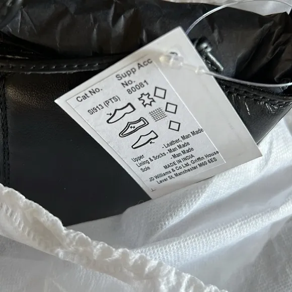 NIB SIMPLY BE BLACK Combat Boots eyelet- Size: 6 EX WIDE Women’s