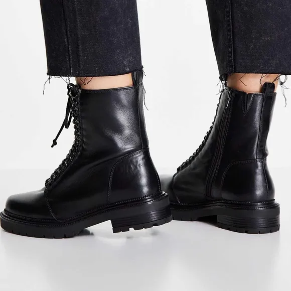 NIB SIMPLY BE BLACK Combat Boots eyelet- Size: 6 EX WIDE Women’s