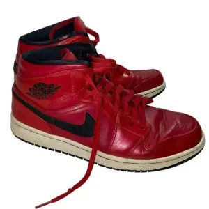 Nike 10 Air Jordan 1 Retro‎ high top red &amp; black leather basketball sneakers