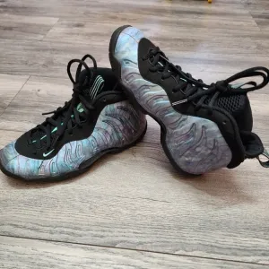 NIKE Air Foamposite One Abalone Basketball Sneakers