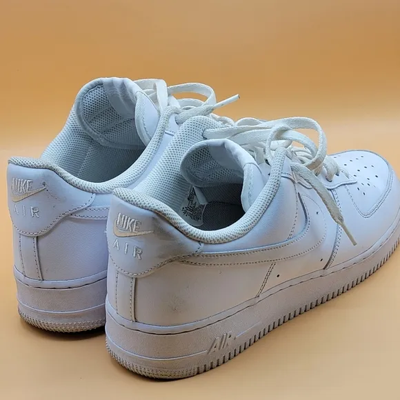 Nike Air Force 1 Low White Athletic Sneakers SIZE 10.5. #1414