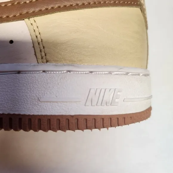 Nike Air Force 1 LV8 Youth 1.5Y Ale Brown Sesame Excellent Used Condition