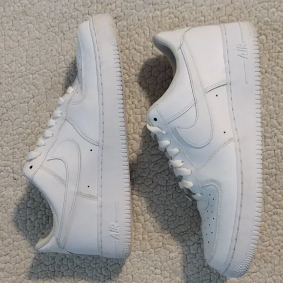 Nike Air Force 1 Size 10 All White Classic Sneakers Shoes Triple Staple AF1