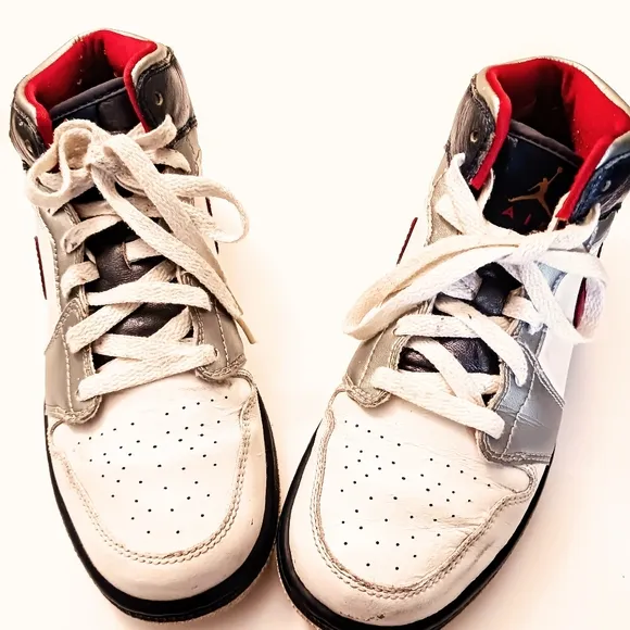 NIKE Air Jordan 1 Retro U.S. Olympic Gold Metal Victory Red/White/Blue Size 6Y