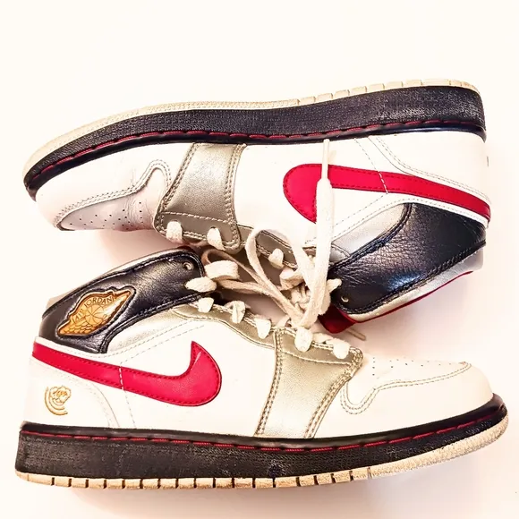 NIKE Air Jordan 1 Retro U.S. Olympic Gold Metal Victory Red/White/Blue Size 6Y
