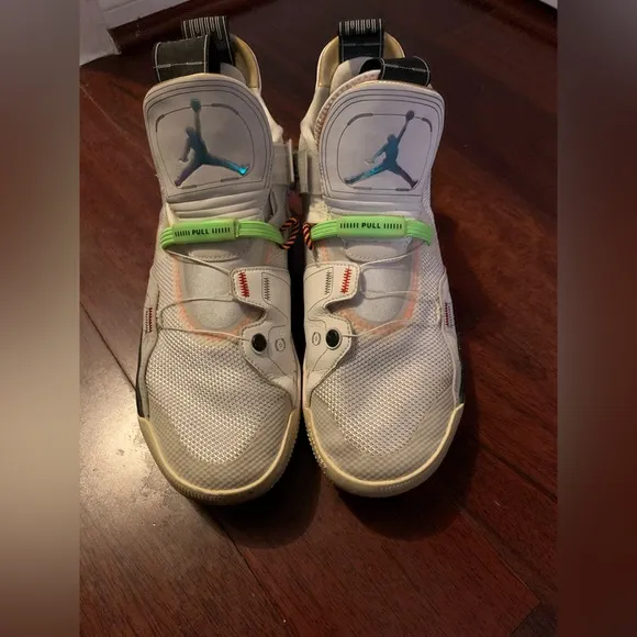Nike Air Jordan 33 AJXXXIII Vast Grey Men’s Basketball Sneakers Sz 8.5
