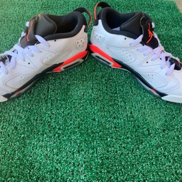 Nike Air Jordan 6 Retro