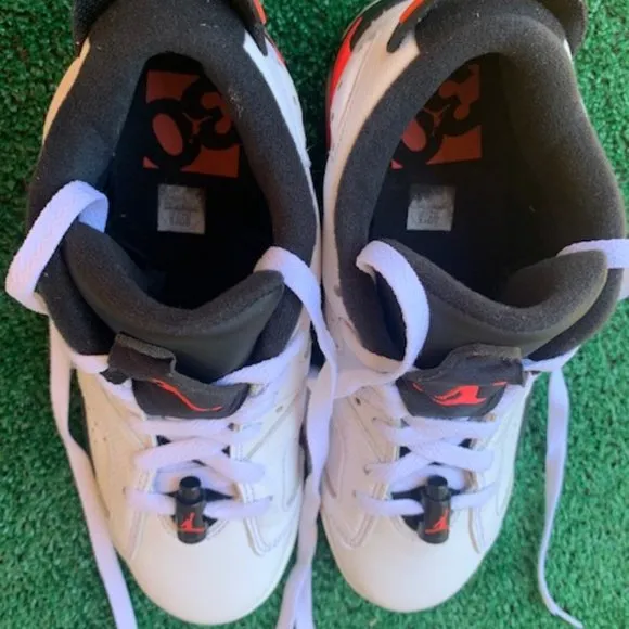 Nike Air Jordan 6 Retro