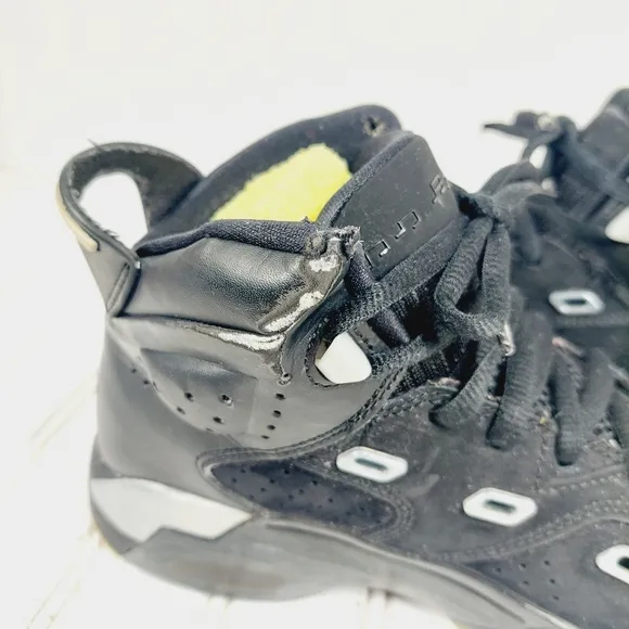 Nike Air Jordan Black Metallic Silver Lace Up Sneakers K781