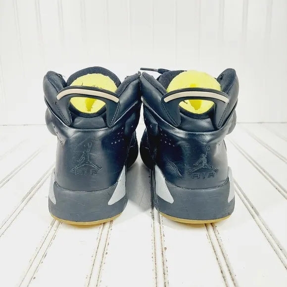 Nike Air Jordan Black Metallic Silver Lace Up Sneakers K781