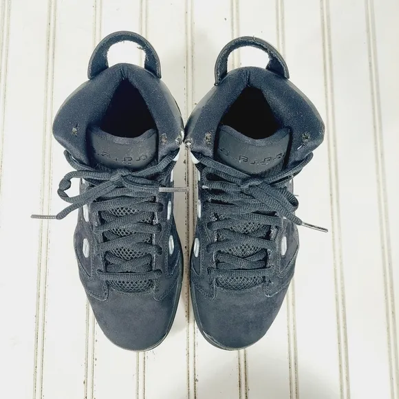 Nike Air Jordan Black Metallic Silver Lace Up Sneakers K781