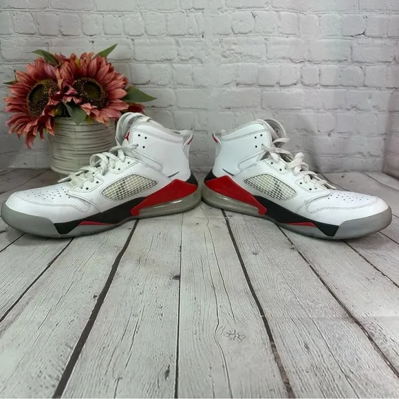 nike air jordan mars 270 fire red basketball shoes sz 11.5 mens hoops GOAT