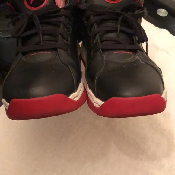 NIKE AIR JORDAN TEAM JORDAN BLACK/RED/WHITE BASKETBALL SNEAKERS MENS SIZE 12
