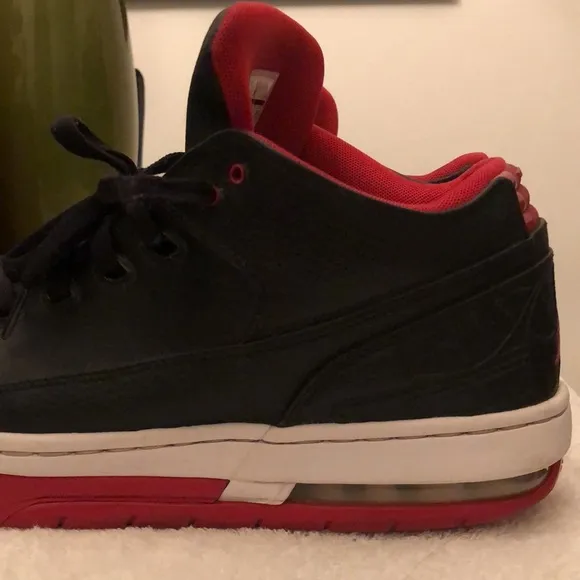 NIKE AIR JORDAN TEAM JORDAN BLACK/RED/WHITE BASKETBALL SNEAKERS MENS SIZE 12