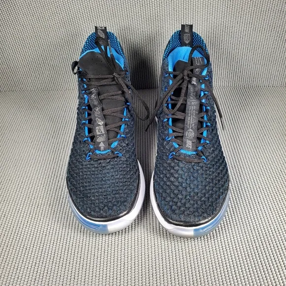 Nike Alphadunk men's basketball sneakers