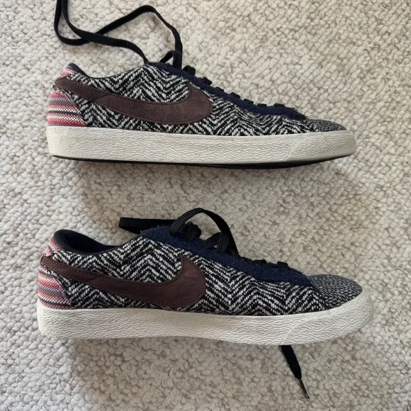 Nike Blazer Low Classic Tweed 2008 Skater Gum Sneakers 317552 221 RARE Mens 9