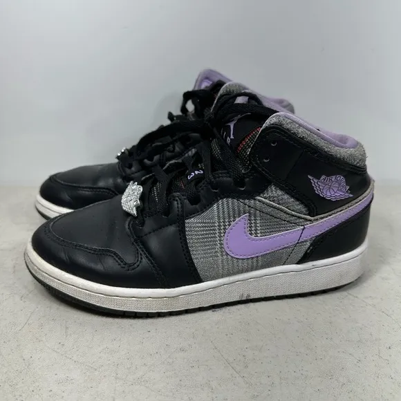 Nike Boys Air Jordan 1 Mid SE DC7226-015 Black Basketball Shoes Sneakers Size 5Y