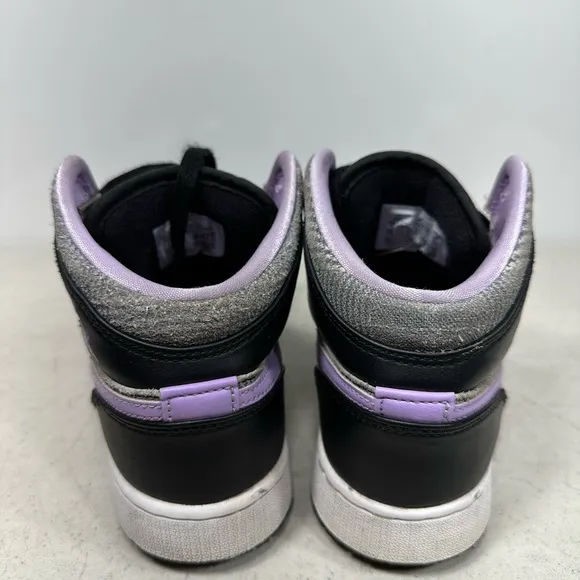 Nike Boys Air Jordan 1 Mid SE DC7226-015 Black Basketball Shoes Sneakers Size 5Y