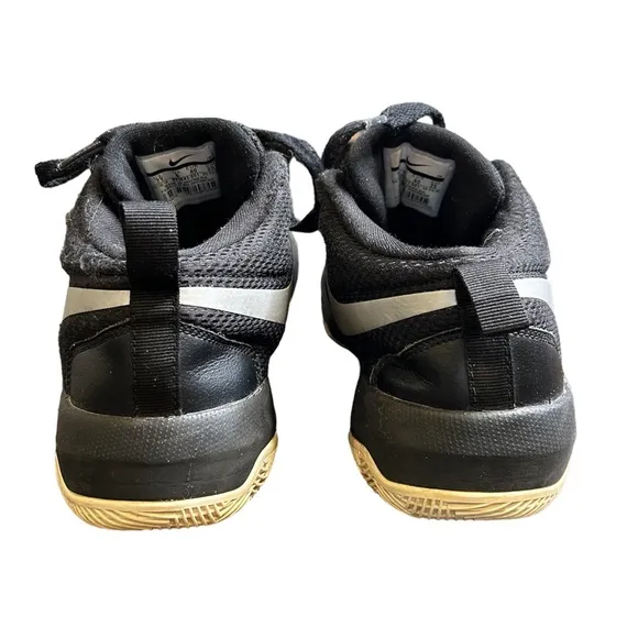 NIKE Boys Big Kids Team Hustle D 8 GS Black Basketball Sneakers Size 7Y