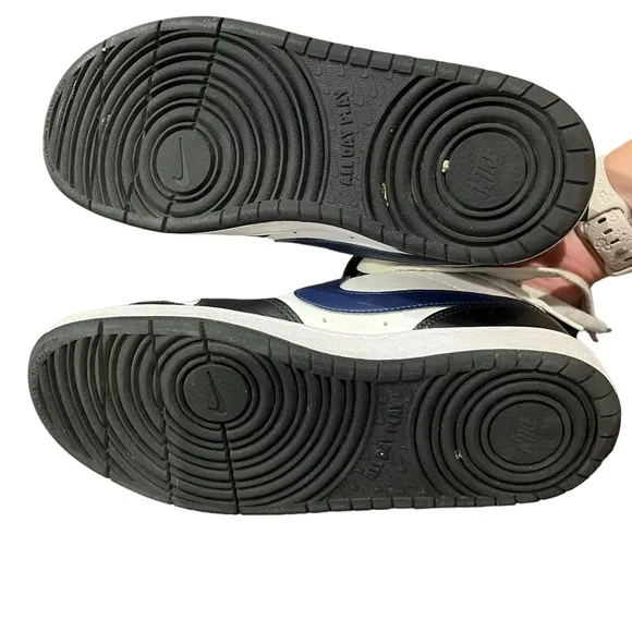 Nike Court Borough Mid 2 Big Kids Size 6Y Basketball Sneakers DO5889-161
