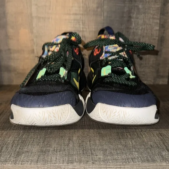 NIKE GIANNIS IMMORTALITY 2 Sneakers- size 5Y