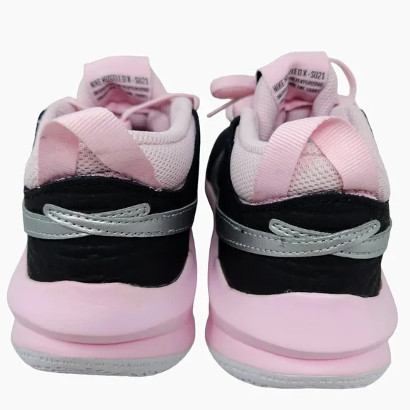 Nike Girls Basketball Sneakers Team Hustle Black Pink Girls Size 6 New In Box