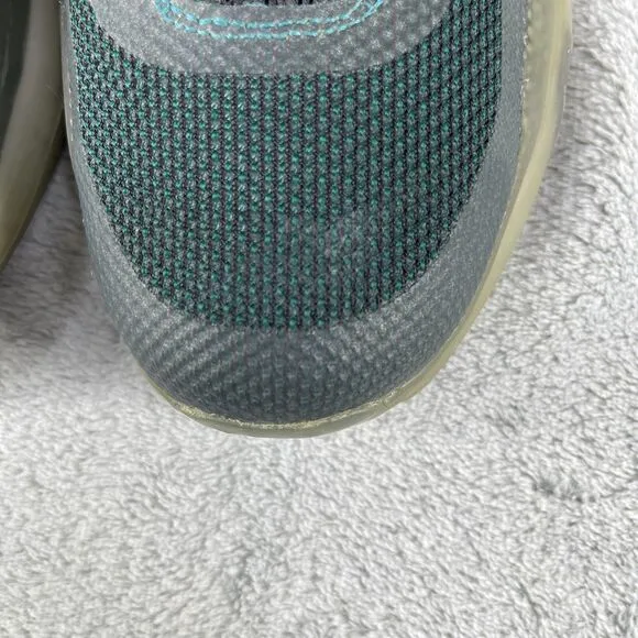 Nike Kobe Bryant Basketball Kobe X 10 Flight Mens 11 Green Sneakers 705317-308