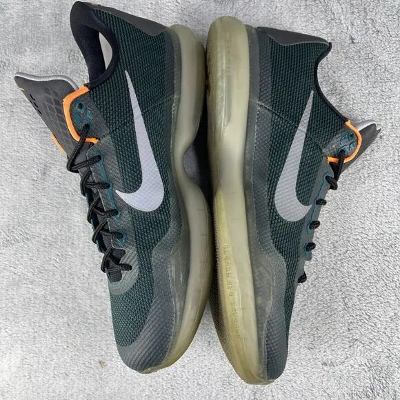 Nike Kobe Bryant Basketball Kobe X 10 Flight Mens 11 Green Sneakers 705317-308