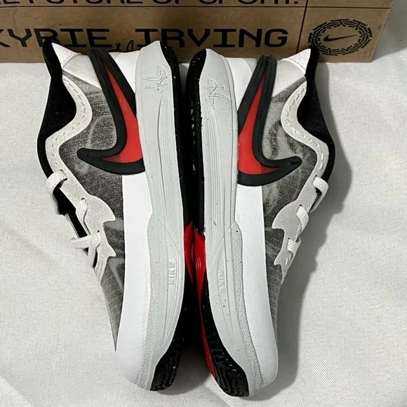 Nike Kyrei 8 TD white university red basketball sneakers shoe size‎ 9C