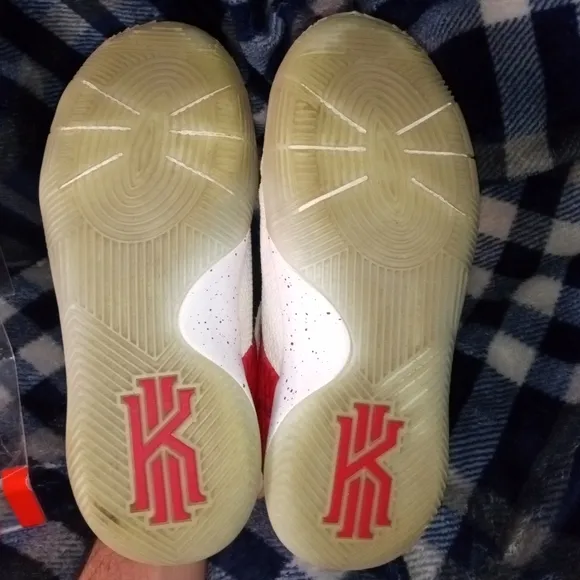 Nike Kyrie 2 Touch Factor Basketball Sneakers Youth