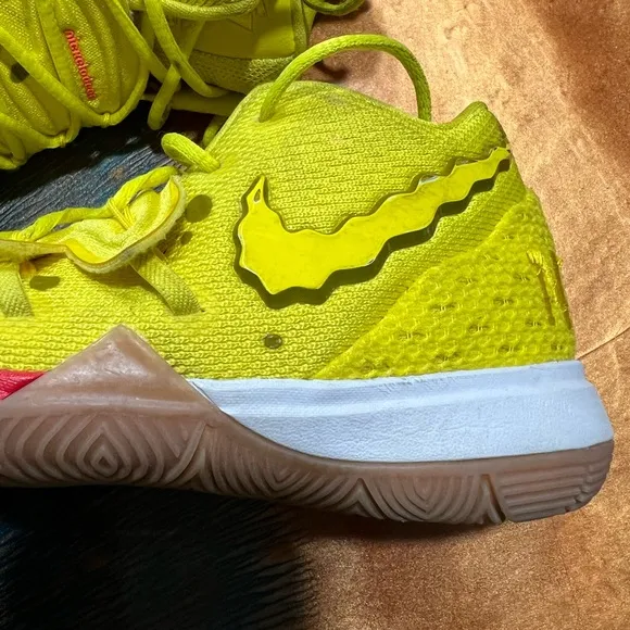 Nike Kyrie 5 SpongeBob SquarePants CN4501-700 Basketball Shoes- Youth 2Y…