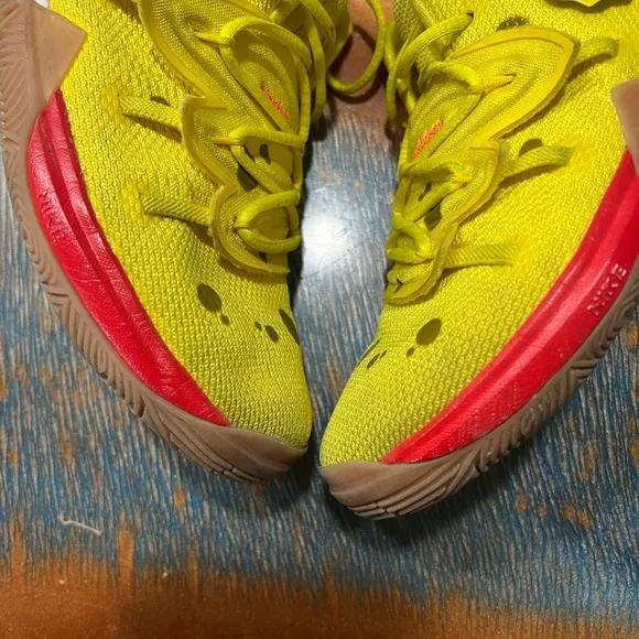 Nike Kyrie 5 SpongeBob SquarePants CN4501-700 Basketball Shoes- Youth 2Y…