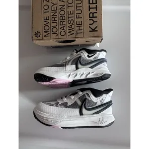 NIKE KYRIE 8 (TD) White/White Black KIDS SIZE 6c Sneaker New In Box