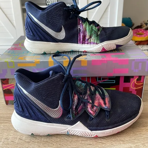 Nike Kyrie Five Basketball Sneakers Size 7Y