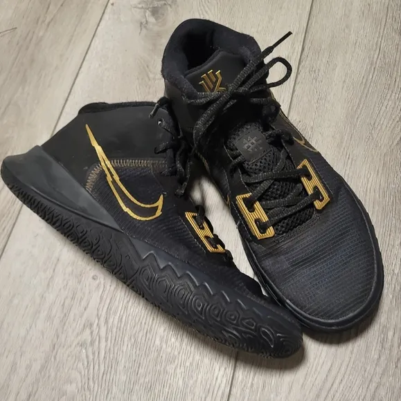 Nike Kyrie Flytrap 4 Men's US Size 8 Basketball Sneakers Black/Gold CT1972-005