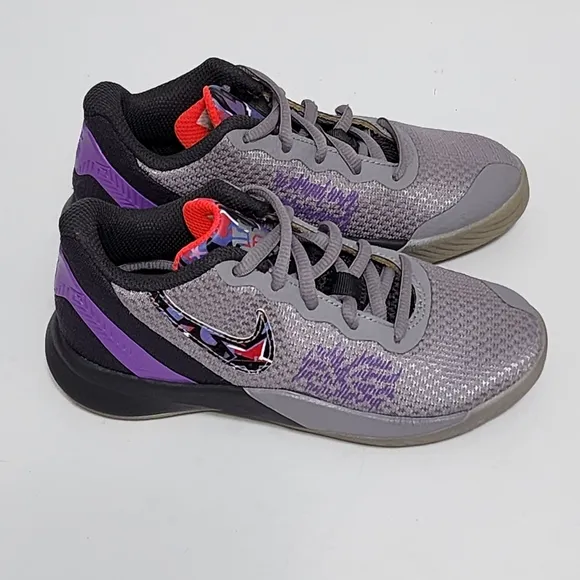 Nike Kyrie Flytrap II GS Gray Violet Basketball Sneakers Size Toddler 12