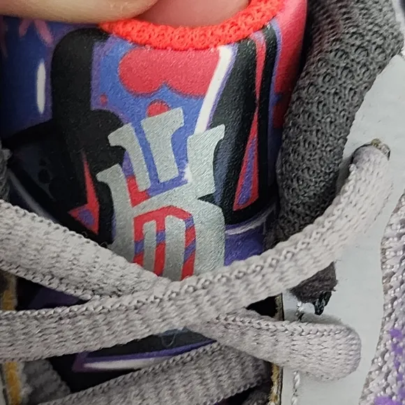 Nike Kyrie Flytrap II GS Gray Violet Basketball Sneakers Size Toddler 12