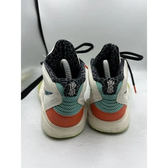 Nike Kyrie Infinity Chinese New Year Basketball Sneakers Sz‎ 5.5Y DD0334-021