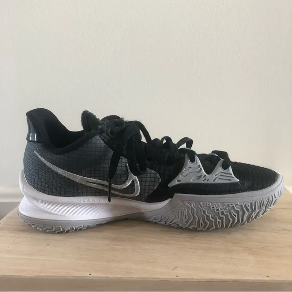 Nike Kyrie Low 4 TB Black Wolf Grey Basketball Athletic Sneakers 7